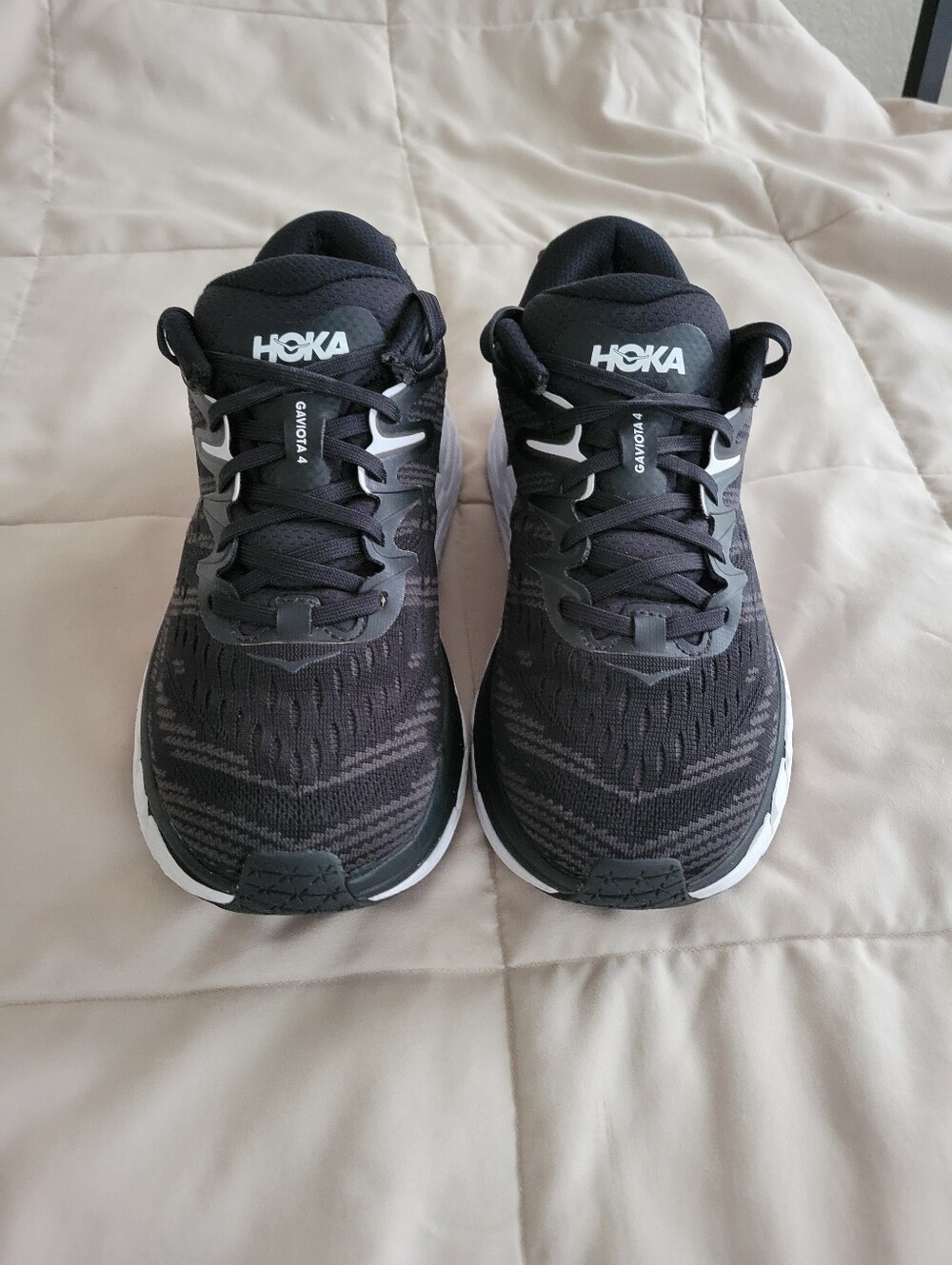 Hoka One One Gaviota 4 Size 7.